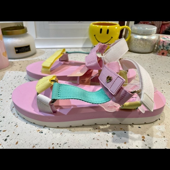 Stoney Clover Lane Sport Sandals Multi Pastel Colors with Gold Heart - Picture 7 of 11